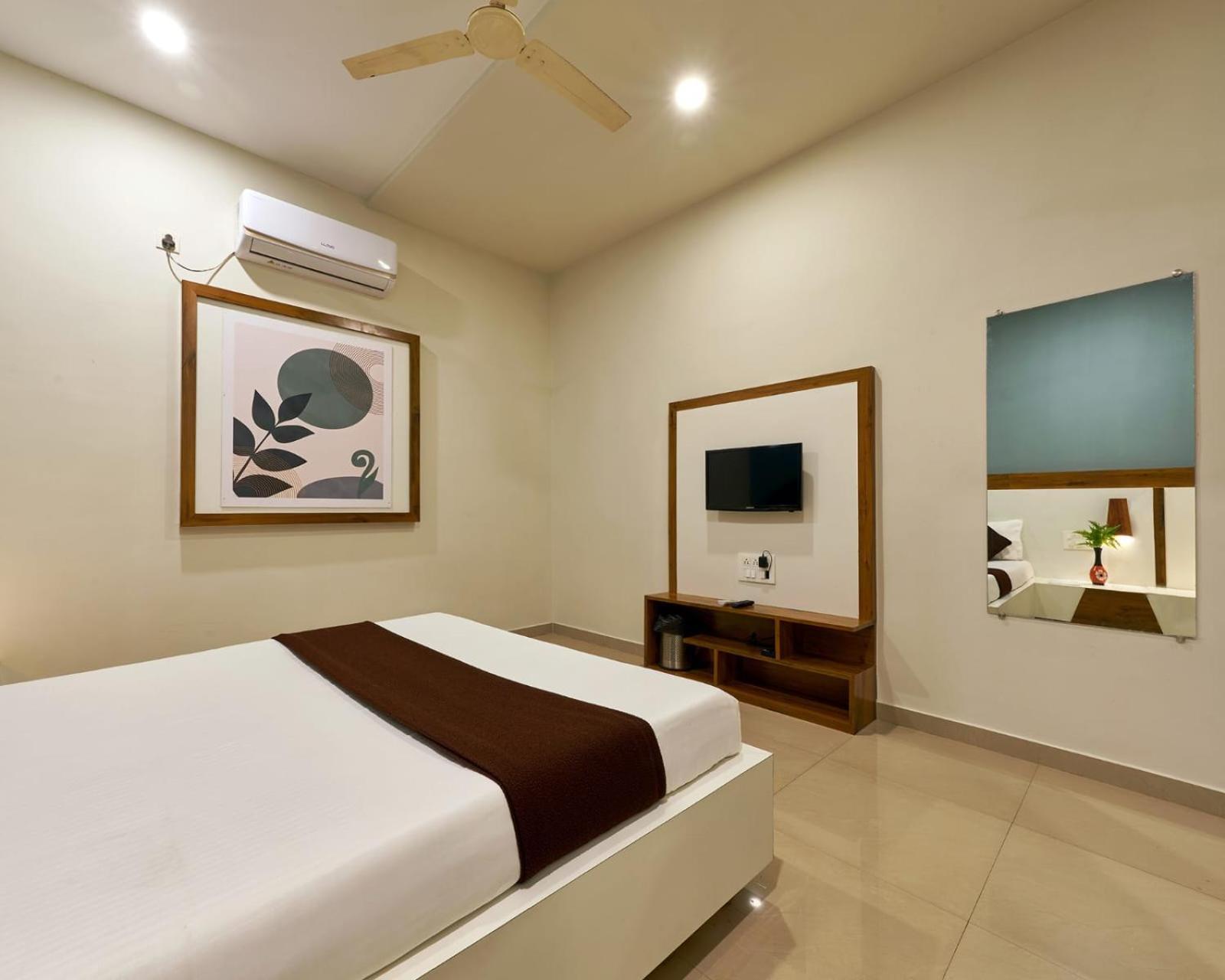 Serenity Resort Panhāla Exterior foto